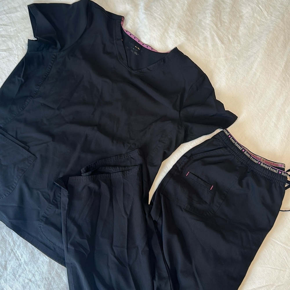 Heart Soul Scrub set in Black